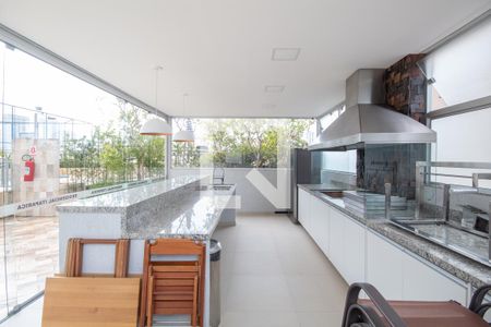 Apartamento à venda com 96m², 3 quartos e 3 vagas Apartamento à venda com 96m², 3 quartos e 3 vagasÁrea comum - Churrasqueira