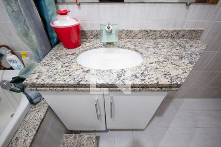 Apartamento à venda com 96m², 3 quartos e 3 vagas Apartamento à venda com 96m², 3 quartos e 3 vagasBanheiro da Suíte