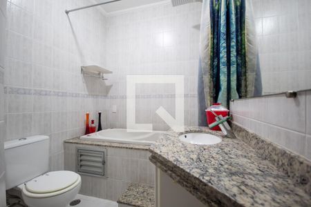 Apartamento à venda com 96m², 3 quartos e 3 vagas Apartamento à venda com 96m², 3 quartos e 3 vagasBanheiro da Suíte