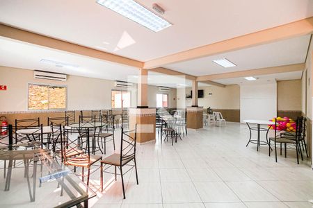 Apartamento à venda com 65m², 3 quartos e 1 vaga Apartamento à venda com 65m², 3 quartos e 1 vagaÁrea comum - Salão de festas