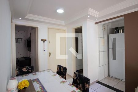 Sala de apartamento para alugar com 3 quartos, 57m² em Vila Carmosina, São Paulo