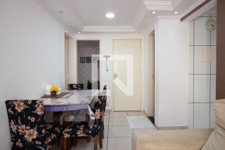 Sala de apartamento para alugar com 3 quartos, 57m² em Vila Carmosina, São Paulo