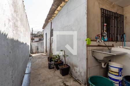 Casa à venda com 70m², 3 quartos e 1 vaga Casa à venda com 70m², 3 quartos e 1 vagaCorredor