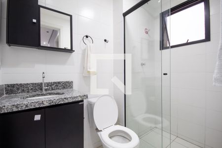 Banheiro de apartamento à venda com 1 quarto, 30m² em Km 18, Osasco