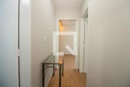 Corredor de apartamento para alugar com 2 quartos, 55m² em Jardim Itu, Porto Alegre