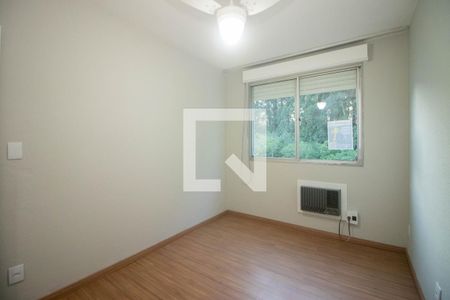 Quarto 1 de apartamento para alugar com 2 quartos, 55m² em Jardim Itu, Porto Alegre