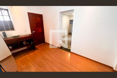 Sala de casa para alugar com 4 quartos, 173m² em São Cristóvão, Belo Horizonte