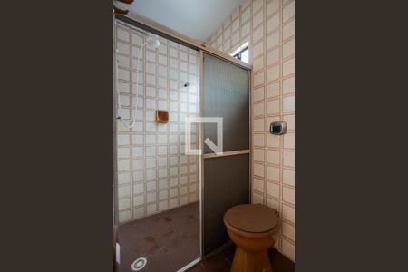 Banheiro de apartamento à venda com 1 quarto, 27m² em Bom Jesus, Porto Alegre