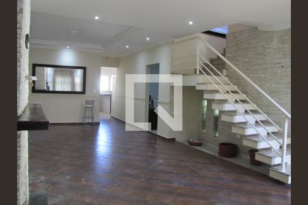 Sala de casa para alugar com 3 quartos, 272m² em Jardim Penha, São Paulo