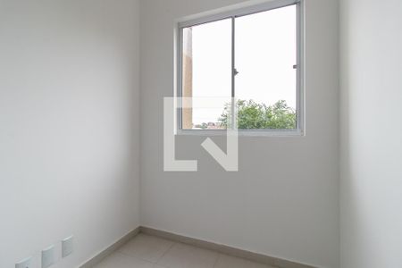 Quarto 1 de apartamento para alugar com 2 quartos, 50m² em Cidade Jardim, São José dos Pinhais