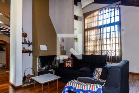 Sala de casa à venda com 4 quartos, 303m² em Santo Antônio, Porto Alegre