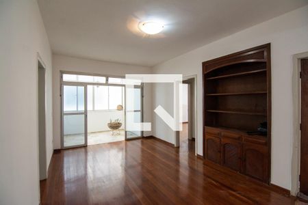 Apartamento para alugar com 4 quartos, 160m² em Coracao de Jesus, Belo Horizonte