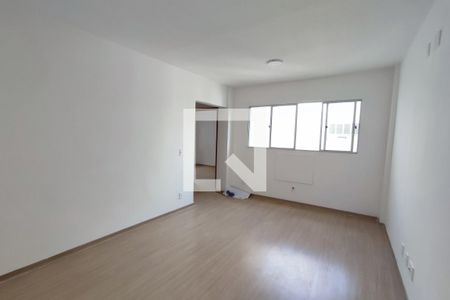 Sala de apartamento para alugar com 2 quartos, 48m² em Taquara, Rio de Janeiro