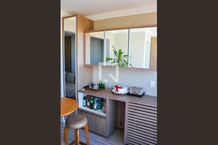 varanda de apartamento à venda com 2 quartos, 61m² em Taquaral, Campinas