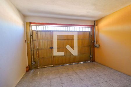 Casa à venda com 229m², 5 quartos e 3 vagas Casa à venda com 229m², 5 quartos e 3 vagasGaragem