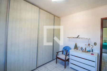 Casa à venda com 229m², 5 quartos e 3 vagas Casa à venda com 229m², 5 quartos e 3 vagasQuarto 2