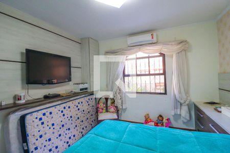 Casa à venda com 229m², 5 quartos e 3 vagas Casa à venda com 229m², 5 quartos e 3 vagasQuarto 1