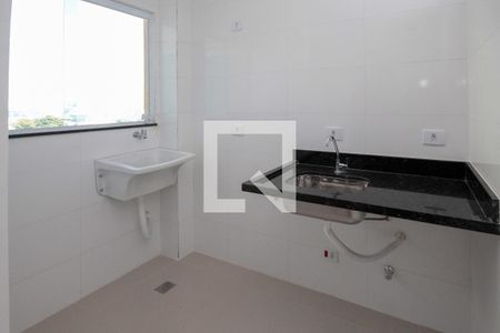 Cozinha e Área de Serviço de apartamento para alugar com 2 quartos, 40m² em Vila Antonieta, São Paulo