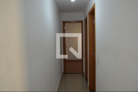 Corredor Sala de apartamento para alugar com 2 quartos, 50m² em Cidade São Mateus, São Paulo