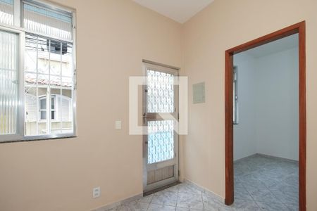 Entrada de casa para alugar com 2 quartos, 120m² em Praca da Bandeira, Rio de Janeiro