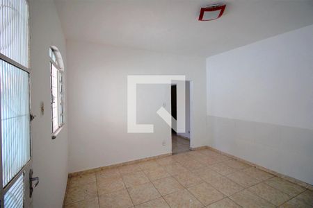 Sala de casa para alugar com 3 quartos, 102m² em Santa Efigênia, Belo Horizonte