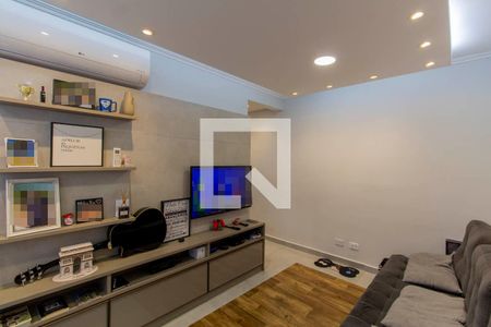 Sala  de apartamento à venda com 2 quartos, 54m² em Vila Sílvia, São Paulo