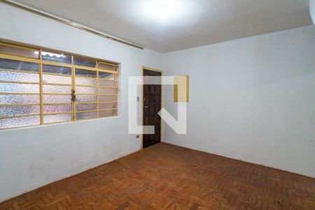 Sala de casa para alugar com 2 quartos, 120m² em Jardim Oriental, São Paulo