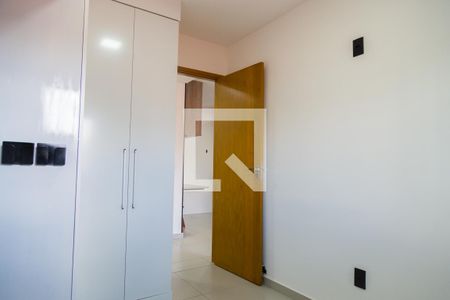 Quarto 1 de apartamento para alugar com 2 quartos, 43m² em Vila Parque Jabaquara, São Paulo