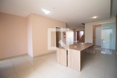 Sala de casa para alugar com 4 quartos, 200m² em Jardim Atlântico, Goiânia