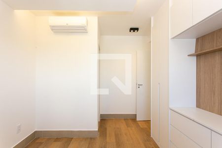 Suíte de apartamento para alugar com 2 quartos, 67m² em Vila Azevedo, São Paulo