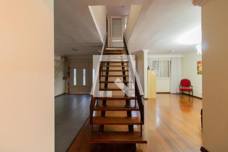 Escada de casa à venda com 3 quartos, 300m² em Santo Antônio, Porto Alegre