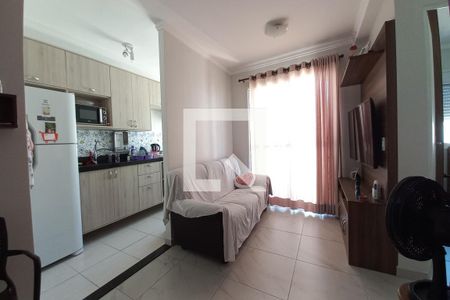Sala de apartamento à venda com 3 quartos, 60m² em Vila Satúrnia, Campinas