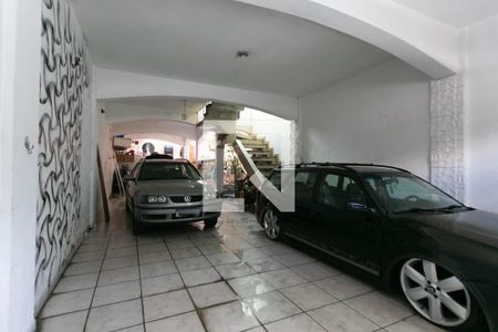 Casa para alugar com 285m², 3 quartos e 6 vagas Casa para alugar com 285m², 3 quartos e 6 vagasGaragem