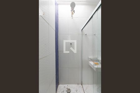 Casa para alugar com 285m², 3 quartos e 6 vagas Casa para alugar com 285m², 3 quartos e 6 vagasBanheiro da Suíte 2