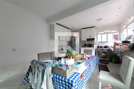 Casa para alugar com 285m², 3 quartos e 6 vagas Casa para alugar com 285m², 3 quartos e 6 vagasCozinha