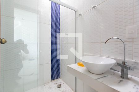 Casa para alugar com 285m², 3 quartos e 6 vagas Casa para alugar com 285m², 3 quartos e 6 vagasBanheiro da Suíte 2