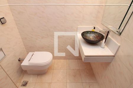 Lavabo de apartamento para alugar com 1 quarto, 71m² em República, São Paulo