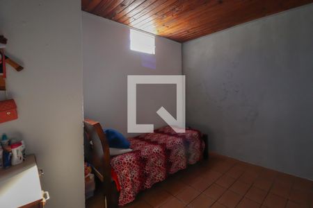 Casa à venda com 250m², 3 quartos e 2 vagas Casa à venda com 250m², 3 quartos e 2 vagasQuarto