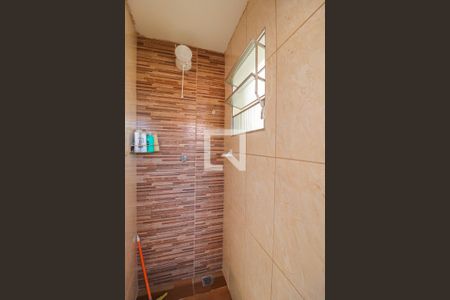 Casa à venda com 250m², 3 quartos e 2 vagas Casa à venda com 250m², 3 quartos e 2 vagasSuíte