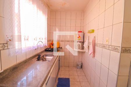 Casa à venda com 250m², 3 quartos e 2 vagas Casa à venda com 250m², 3 quartos e 2 vagasCozinha