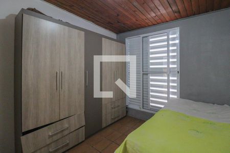 Casa à venda com 250m², 3 quartos e 2 vagas Casa à venda com 250m², 3 quartos e 2 vagasQuarto