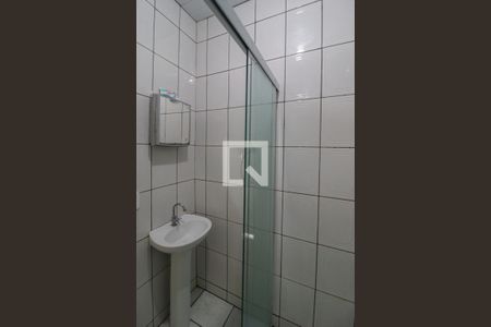 Casa à venda com 250m², 3 quartos e 2 vagas Casa à venda com 250m², 3 quartos e 2 vagasBanheiro