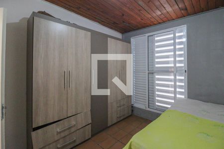 Casa à venda com 250m², 3 quartos e 2 vagas Casa à venda com 250m², 3 quartos e 2 vagasQuarto