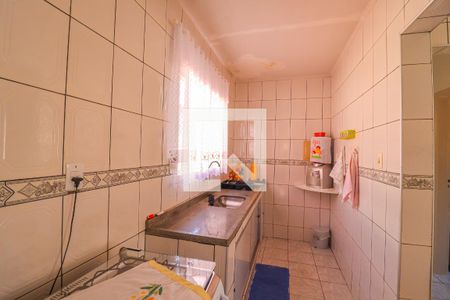 Casa à venda com 250m², 3 quartos e 2 vagas Casa à venda com 250m², 3 quartos e 2 vagasCozinha