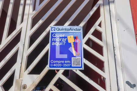 Casa à venda com 250m², 3 quartos e 2 vagas Casa à venda com 250m², 3 quartos e 2 vagasPlaca