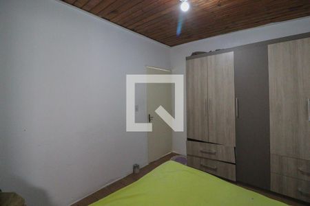 Casa à venda com 250m², 3 quartos e 2 vagas Casa à venda com 250m², 3 quartos e 2 vagasQuarto