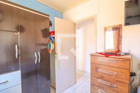 Casa à venda com 250m², 3 quartos e 2 vagas Casa à venda com 250m², 3 quartos e 2 vagasQuarto