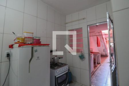 Casa à venda com 250m², 3 quartos e 2 vagas Casa à venda com 250m², 3 quartos e 2 vagasCozinha 2