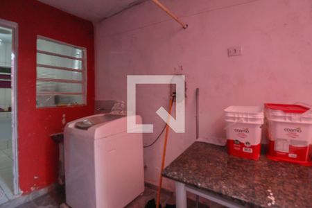 Casa à venda com 250m², 3 quartos e 2 vagas Casa à venda com 250m², 3 quartos e 2 vagasÁrea de Serviço
