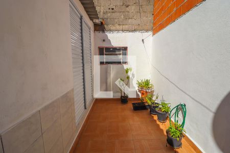 Casa à venda com 250m², 3 quartos e 2 vagas Casa à venda com 250m², 3 quartos e 2 vagasQuintal